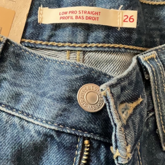 ⭐️Levis Lo Pro - Picture 4 of 7